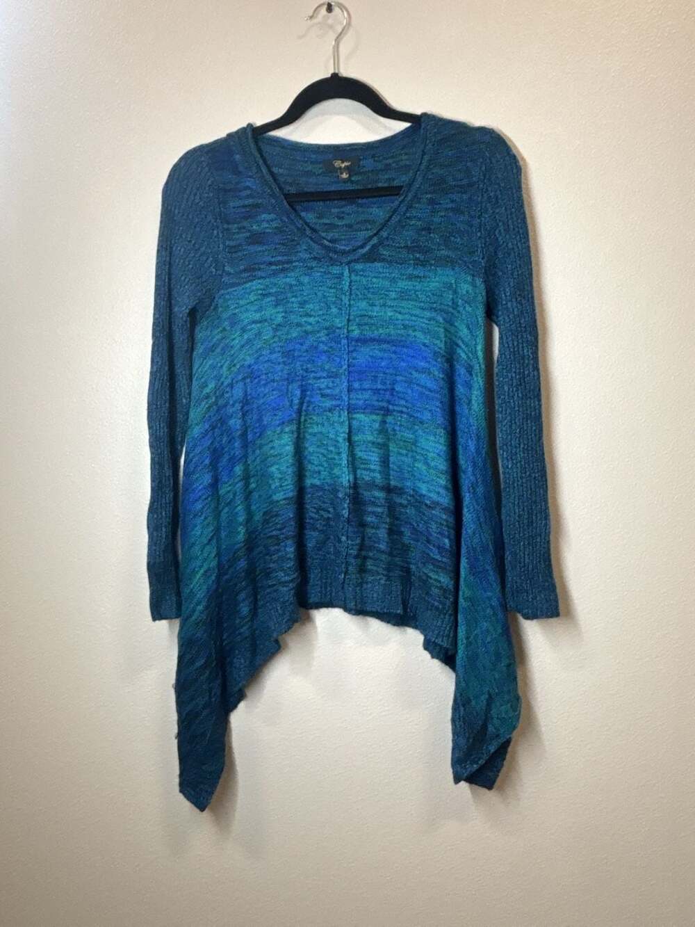 Cupio Women's Blue Green Long Sleeve Handkerchief Hem Pullover Sweater
